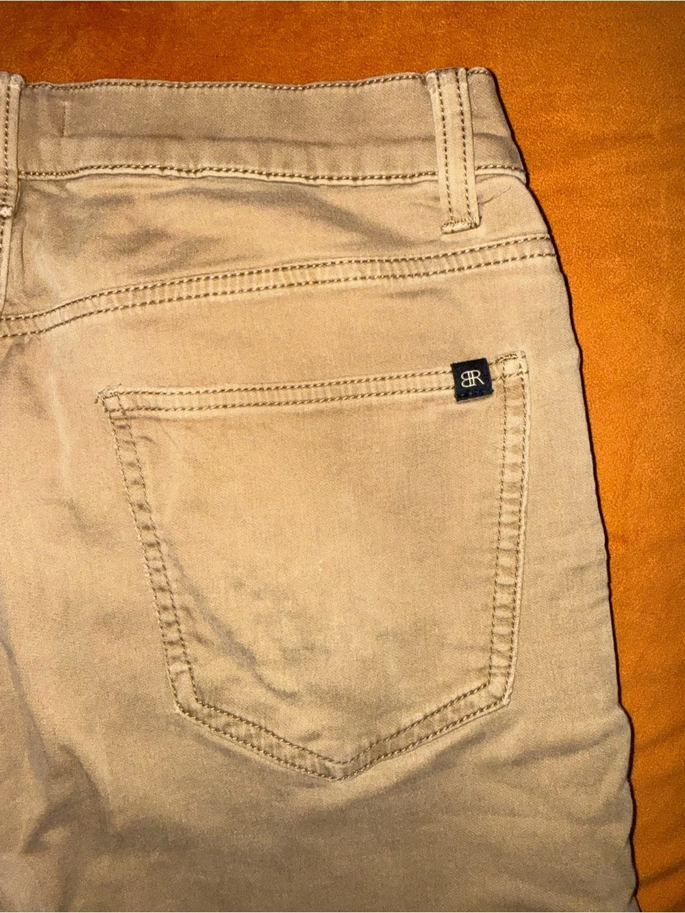 98% Cotton, Banana Republic Light Tan Khaki Chinos, size 32x30